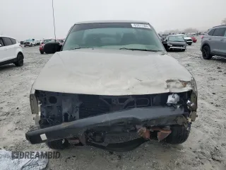 2002 GMC Sonoma SLS with VIN 1GTCS195828236783, listed as a Copart auction lot 81017384 with 233,431 mi miles and Salvage Title. Bid and sale history available at carsss.com. Image 5.