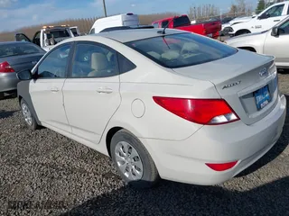 2017 Hyundai Accent SE with VIN KMHCT4AE0HU205730, listed as a IAAI auction lot 41695576 with 86,980 mi miles. Bid and sale history available at carsss.com. Image 3.
