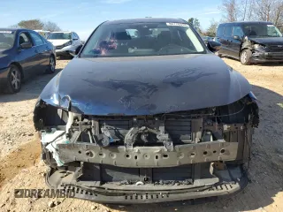 2019 Mazda 3 Premium with VIN 3MZBPAEM2KM104699, listed as a Copart auction lot 86170374 with 59,618 mi miles and Salvage Title. Bid and sale history available at DreamBid. Image 5.