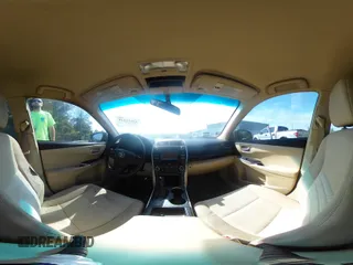 2015 Toyota Camry XLE z VIN 4T1BF1FK9FU874141, wystawiony jako IAAI lot #42025319 z przebiegiem 180 879 mil mil oraz . Historia ofert i sprzedaży dostępna na DreamBid. Obrazek 19.