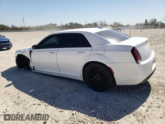 2019 Chrysler 300 with VIN 2C3CCABG2KH516643, listed as a Copart auction lot 47415405 with 110,591 mi miles and Salvage Title. Bid and sale history available at carsss.com. Image 2.