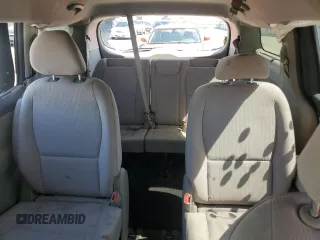 2020 Kia Sedona EX with VIN KNDMB5C14L6644308, listed as a Copart auction lot 58670414 with 186,148 mi miles and Non Repairable. Bid and sale history available at carsss.com. Image 10.