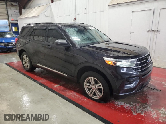 2021 Ford Explorer XLT with VIN 1FMSK8DH1MGB87422, listed as a Copart auction lot 52483205 with 52,479 mi miles and Clean Title. Bid and sale history available at DreamBid. Image 4.