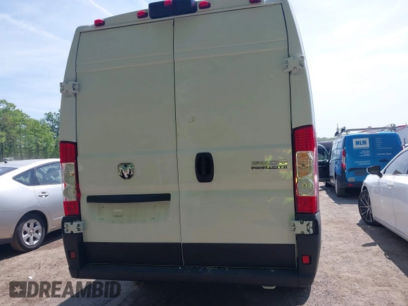 2025 Ram ProMaster Cargo Tradesman with VIN 3C6MRVJG5SE509714, listed as a IAAI auction lot 42140822 with Not Provided miles and . Bid and sale history available at DreamBid. Image 15.