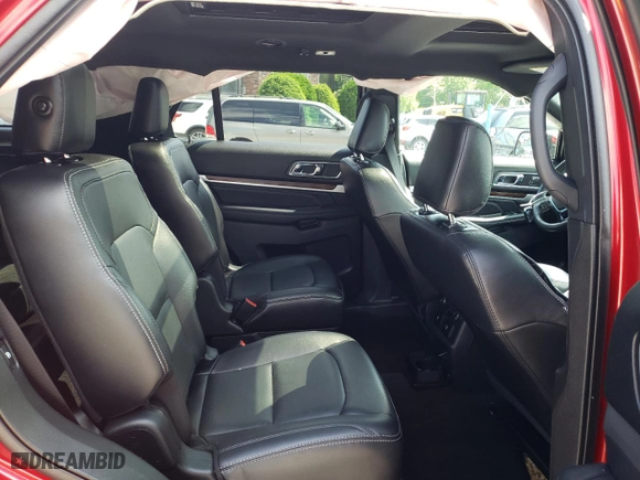 2019 Ford Explorer Limited with VIN 1FM5K8FH2KGA53378, listed as a Copart auction lot 59674923 with 45,772 mi miles. Bid and sale history available at carsss.com. Image 10.