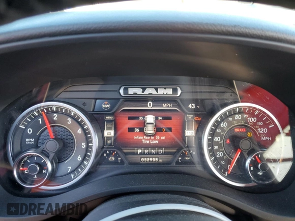 2022 Ram 1500 Lone Star with VIN 1C6RREFT2NN372484, listed as a Copart auction lot 83815724 with 32,908 mi miles and Salvage title. Bid and sale history available at DreamBid. Image 9.
