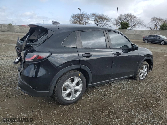 2024 Honda HR-V LX with VIN 3CZRZ1H38RM704761, listed as a Copart auction lot 47666745 with 39,624 mi miles and Salvage Title. Bid and sale history available at carsss.com. Image 3.
