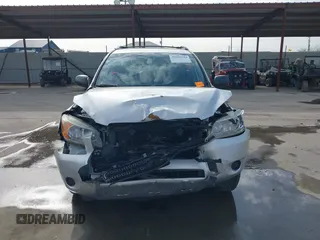 2007 Toyota RAV4 with VIN JTMZK33V876006923, listed as a IAAI auction lot 41406204 with 121,425 mi miles. Bid and sale history available at carsss.com. Image 13.