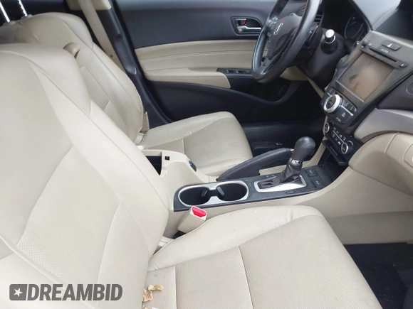 2016 Acura ILX w/Premium Pkg with VIN 19UDE2F77GA015300, listed as a IAAI auction lot 41820151 with 999,999 mi miles. Bid and sale history available at carsss.com. Image 5.