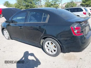 2010 Nissan Sentra SR with VIN 3N1AB6APXAL686441, listed as a IAAI auction lot 42127656 with 171,120 mi miles and . Bid and sale history available at DreamBid. Image 3.