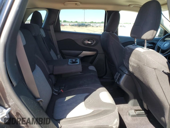 2018 Jeep Cherokee Latitude Tech Connect with VIN 1C4PJLCB2JD540034, listed as a Copart auction lot 55622855 with 71,428 mi miles and Salvage title. Bid and sale history available at DreamBid. Image 11.