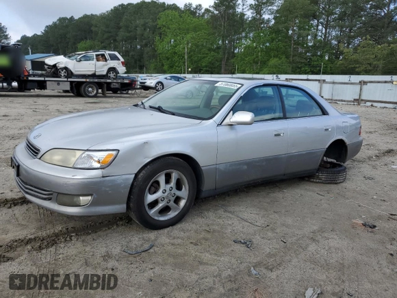 2001 Lexus ES 300 with VIN JT8BF28G410325142, listed as a Copart auction lot 58033085 with 202,542 mi miles and Salvage title. Bid and sale history available at DreamBid. Image 1.