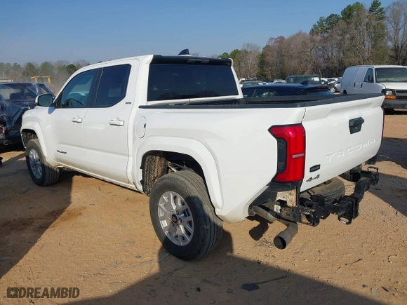 2024 Toyota Tacoma 4WD SR5 with VIN 3TMLB5JN2RM029041, listed as a IAAI auction lot 41779530 with 7,663 mi miles. Bid and sale history available at carsss.com. Image 3.