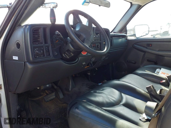 2007 Chevrolet Silverado 1500 with VIN 1GBHC34UX7E160025, listed as a IAAI auction lot 41748465 with 182,399 mi miles and . Bid and sale history available at DreamBid. Image 8.