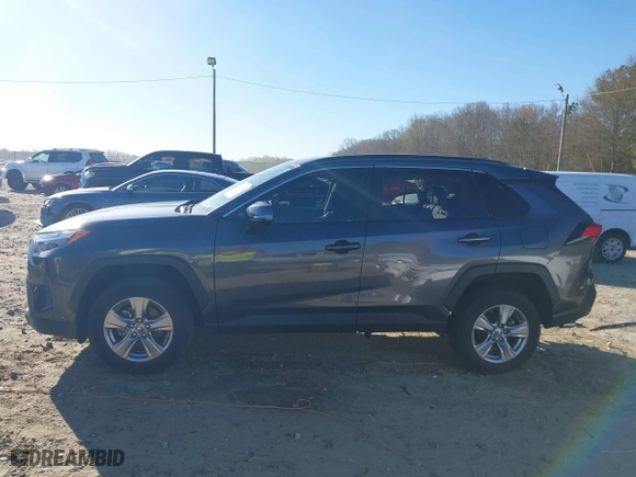 2022 Toyota RAV4 XLE with VIN 2T3W1RFV6NC209679, listed as a IAAI auction lot 41820957 with 25,755 mi miles. Bid and sale history available at carsss.com. Image 15.