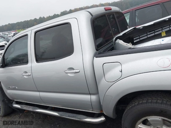 2007 Toyota Tacoma PreRunner with VIN 5TEJU62N27Z344993, listed as a IAAI auction lot 40858670 with NaN miles. Bid and sale history available at carsss.com. Image 14.