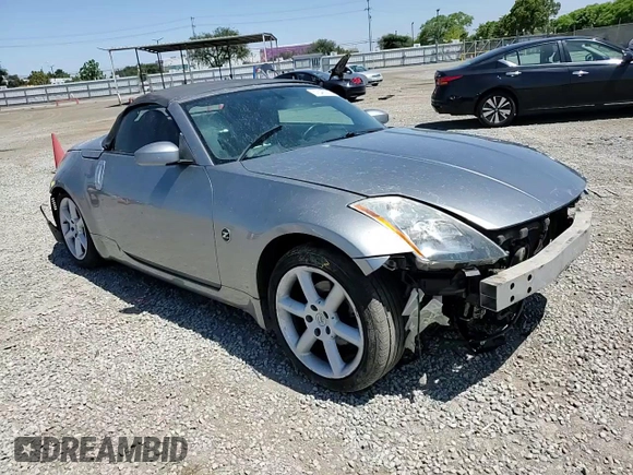 2004 Nissan 350Z Touring z VIN JN1AZ36A94T011081, wystawiony jako Copart lot #57646305 z przebiegiem 130 198 mil mil oraz Szkoda całkowita • Salvage title. Historia ofert i sprzedaży dostępna na DreamBid. Obrazek 13.