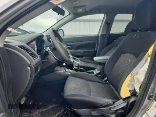 2020 Mitsubishi Outlander ES with VIN JA4AP3AU9LU021858, listed as a Copart auction lot 58793345 with 102,995 mi miles and Salvage title. Bid and sale history available at DreamBid. Image 7.