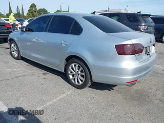 2013 Volkswagen Jetta Sedan SE with VIN 3VWDP7AJ5DM440793, listed as a IAAI auction lot 41936412 with 117,383 mi miles. Bid and sale history available at carsss.com. Image 3.