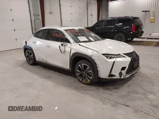 2021 Lexus UX 250h z VIN JTHP9JBHXM2041595, wystawiony jako IAAI lot #41046223 z przebiegiem 27 773 mil mil oraz . Historia ofert i sprzedaży dostępna na DreamBid. Obrazek 1.