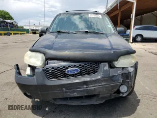 2007 Ford Escape Limited z VIN 1FMYU04137KA07206, wystawiony jako Copart lot #62421035 z przebiegiem 200 117 mil mil oraz Szkoda całkowita • Salvage title. Historia ofert i sprzedaży dostępna na DreamBid. Obrazek 5.