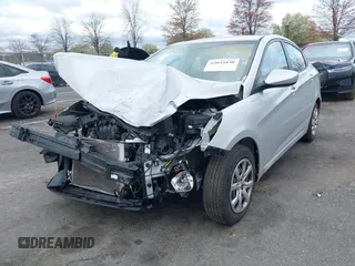 2016 Hyundai Accent SE z VIN KMHCT4AE6GU048168, wystawiony jako IAAI lot #42033430 z przebiegiem 84 189 mil mil oraz . Historia ofert i sprzedaży dostępna na DreamBid. Obrazek 2.