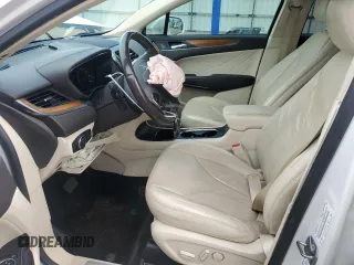 2016 Lincoln MKC Reserve with VIN 5LMCJ3D98GUJ04364, listed as a Copart auction lot 49130795 with 92,822 mi miles and Salvage title. Bid and sale history available at DreamBid. Image 7.