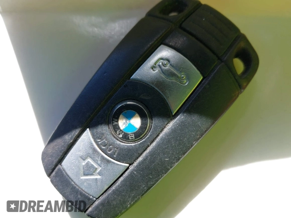 2006 BMW 6 Series 650Ci z VIN WBAEK13496CN78445, wystawiony jako IAAI lot #41645248 z przebiegiem 99 799 mil mil oraz . Historia ofert i sprzedaży dostępna na DreamBid. Obrazek 11.