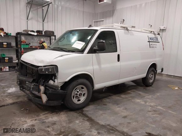 2019 GMC Savana Cargo Van with VIN 1GTW7AFG2K1300474, listed as a IAAI auction lot 41601074 with 85,158 mi miles. Bid and sale history available at carsss.com. Image 20.