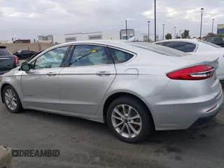 2019 Ford Fusion Hybrid SEL with VIN 3FA6P0MU3KR262056, listed as a IAAI auction lot 41643020 with 1 mi miles. Bid and sale history available at carsss.com. Image 14.