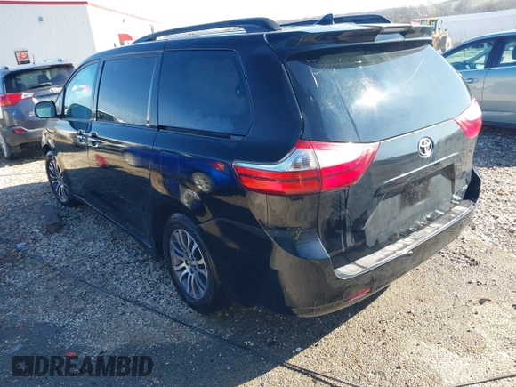 2019 Toyota Sienna XLE Auto Access Seat with VIN 5TDYZ3DC9KS995408, listed as a IAAI auction lot 41114546 with 98,280 mi miles. Bid and sale history available at carsss.com. Image 3.