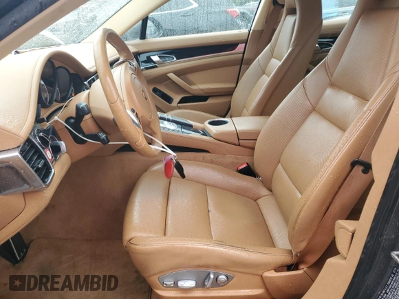 2016 Porsche Panamera S E-Hybrid z VIN WP0AD2A77GL040200, wystawiony jako Copart lot #56223035 z przebiegiem 113 659 mil mil oraz Szkody całkowita. Historia ofert i sprzedaży dostępna na DreamBid. Obrazek 7.