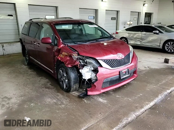 2016 Toyota Sienna SE с VIN 5TDXK3DC3GS758341, выставлен на аукционе Copart как лот 60935395 с пробегом 176 295 миль миль и Списание • Salvage title. История ставок и продаж доступна на DreamBid. Изображение 14.