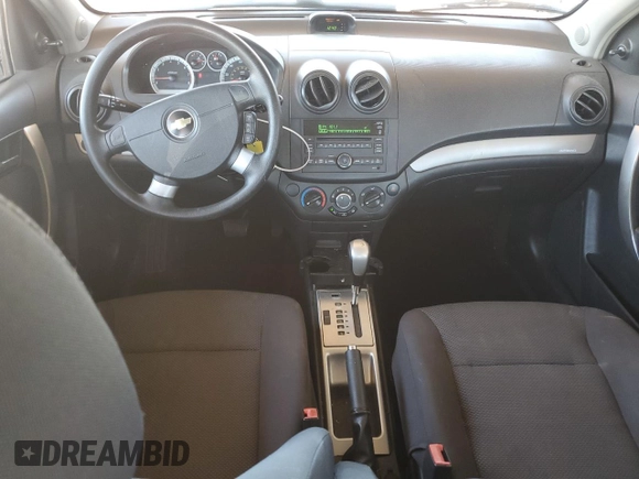 2009 Chevrolet Aveo 1LT z VIN KL1TD56E09B641529, wystawiony jako Copart lot #56563265 z przebiegiem 75 332 mil mil oraz Szkoda całkowita • Salvage title. Historia ofert i sprzedaży dostępna na DreamBid. Obrazek 8.
