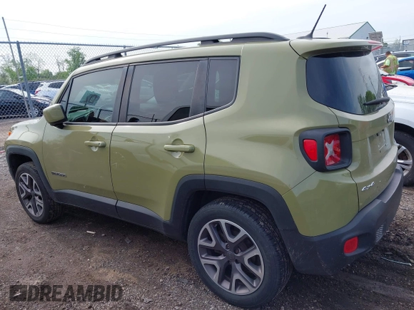 2015 Jeep Renegade Latitude with VIN ZACCJBBT6FPB28081, listed as a IAAI auction lot 42217931 with 212,027 mi miles. Bid and sale history available at carsss.com. Image 14.
