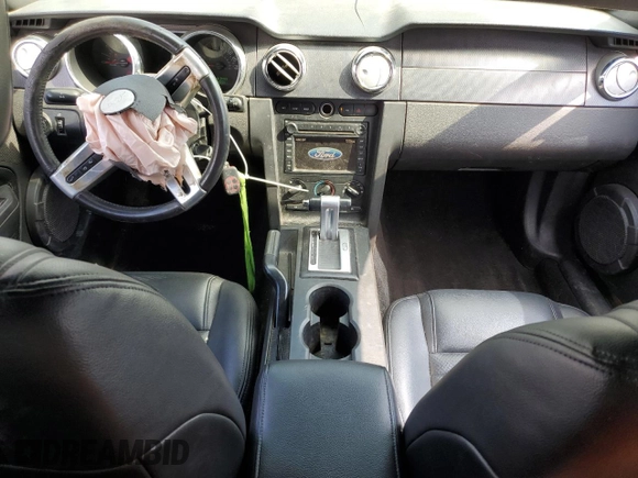 2007 Ford Mustang GT Deluxe with VIN 1ZVHT85H975320984, listed as a Copart auction lot 44561485 with 176,981 mi miles and Non Repairable. Bid and sale history available at carsss.com. Image 8.
