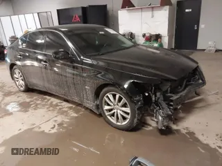 2017 Infiniti Q50 3.0t Premium with VIN JN1EV7AR0HM833107, listed as a IAAI auction lot 41614440 with 87,119 mi miles. Bid and sale history available at carsss.com. Image 1.