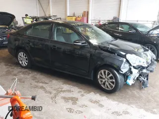 2011 Volkswagen Jetta SE с VIN 3VWDZ7AJ2BM034784, выставлен на аукционе IAAI как лот 42191887 с пробегом 115 619 миль миль и . История ставок и продаж доступна на DreamBid. Изображение 1.