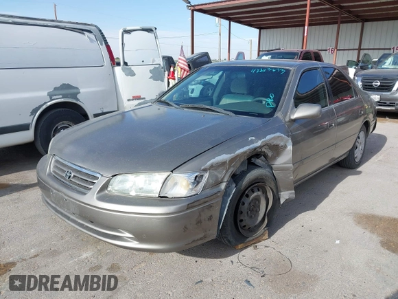 2001 Toyota Camry CE z VIN 4T1BG22K31U069513, wystawiony jako IAAI lot #42243673 z przebiegiem 137 241 mil mil oraz . Historia ofert i sprzedaży dostępna na DreamBid. Obrazek 17.