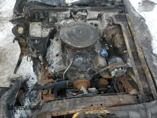 1978 Chevrolet Corvette z VIN 1Z87L8S408161, wystawiony jako Copart lot #42290205 z przebiegiem Nie podano mil oraz Czysty tytuł • Clean title. Historia ofert i sprzedaży dostępna na DreamBid. Obrazek 11.