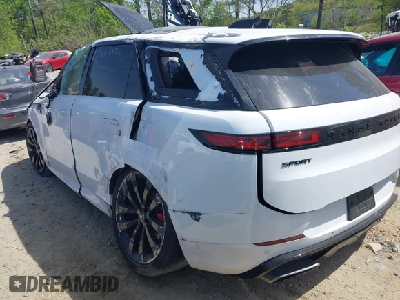2024 Land Rover Range Rover Sport Dynamic SE with VIN SAL1L9FU9RA405431, listed as a IAAI auction lot 42051512 with 21,799 mi miles and . Bid and sale history available at DreamBid. Image 3.