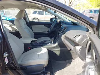 2019 Subaru Impreza with VIN 4S3GKAB68K3623755, listed as a IAAI auction lot 41933894 with 39,522 mi miles. Bid and sale history available at carsss.com. Image 5.