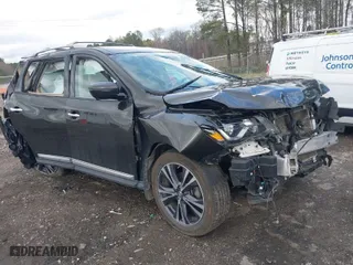 2017 Nissan Pathfinder S with VIN 5N1DR2MM5HC623250, listed as a IAAI auction lot 41867920 with 82,861 mi miles. Bid and sale history available at carsss.com. Image 1.