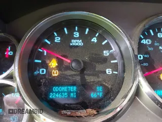 2011 Chevrolet Silverado 1500 LT with VIN 3GCPKSE36BG189128, listed as a IAAI auction lot 41919134 with 224,635 mi miles and . Bid and sale history available at DreamBid. Image 7.