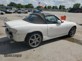 2000 Mazda MX-5 Miata with VIN JM1NB3531Y0152594, listed as a Copart auction lot 57460195 with 78,139 mi miles and Salvage title. Bid and sale history available at DreamBid. Image 3.