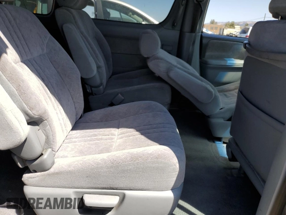 2000 Toyota Sienna LE with VIN 4T3ZF13C6YU296375, listed as a Copart auction lot 63846875 with 279,915 mi miles and Salvage title. Bid and sale history available at DreamBid. Image 11.