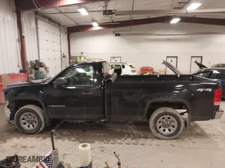 2008 GMC Sierra 1500 Work Truck with VIN 1GTEK14C88Z323391, listed as a IAAI auction lot 41729808 with 122,444 mi miles. Bid and sale history available at carsss.com. Image 14.