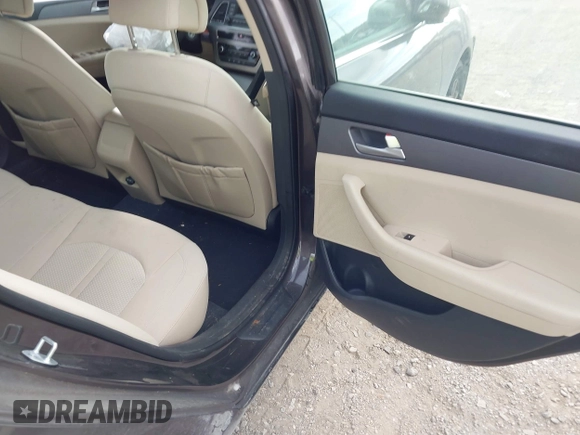2015 Hyundai Sonata SE with VIN 5NPE24AF0FH040682, listed as a IAAI auction lot 40789480 with 144,741 mi miles and . Bid and sale history available at DreamBid. Image 8.