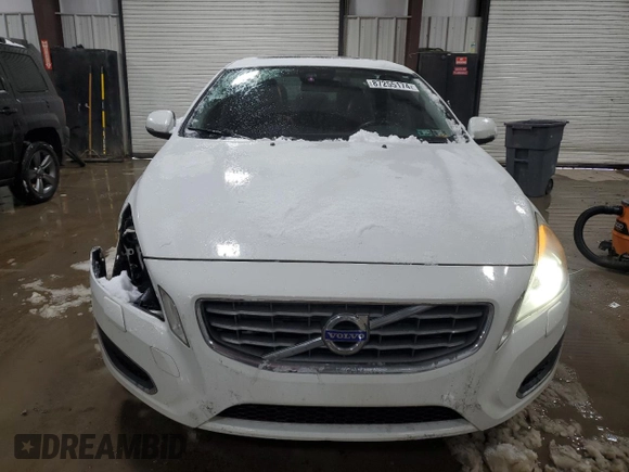 2012 Volvo S60 T6 with VIN YV1902FH4C2101979, listed as a Copart auction lot 87255174 with 250,376 mi miles and Salvage Title. Bid and sale history available at carsss.com. Image 5.