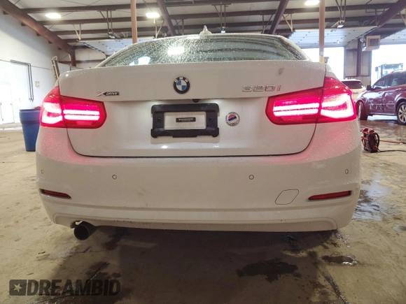 2016 BMW 3 Series 320i xDrive z VIN WBA8A3C59GK551242, wystawiony jako Copart lot #56939365 z przebiegiem 146 326 mil mil oraz Szkoda całkowita • Salvage title. Historia ofert i sprzedaży dostępna na DreamBid. Obrazek 6.